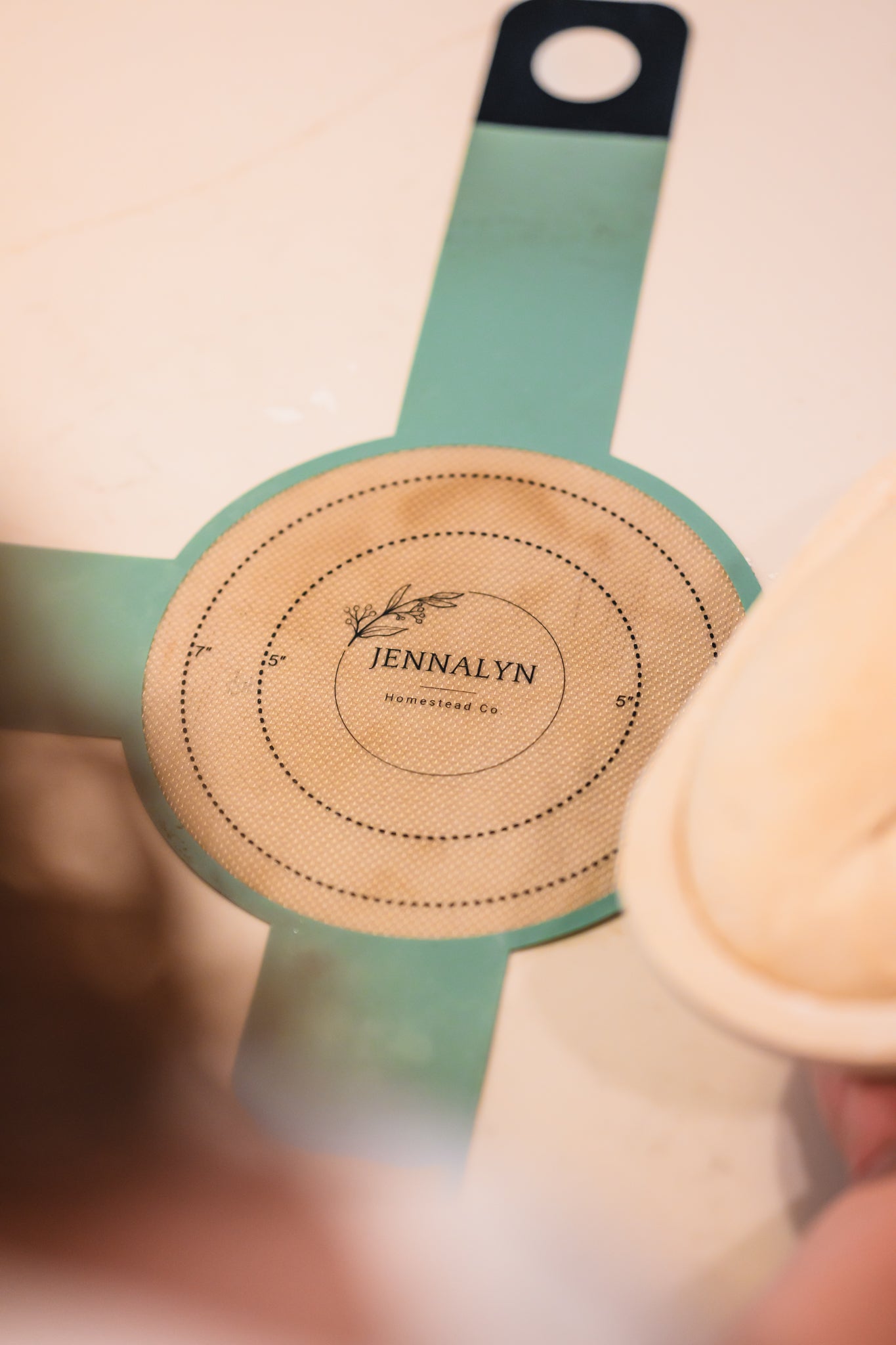 4-Arm Silicone Bread Sling